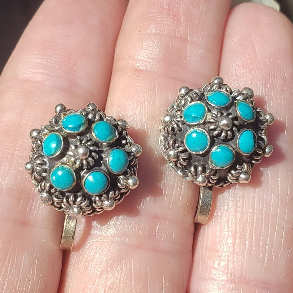Vintage Native American Or Mexican Turquoise Sterling Silver Screwback Earrings - Picture 16 of 16